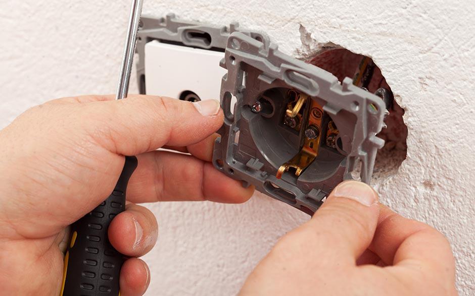 travail électricien Louveciennes