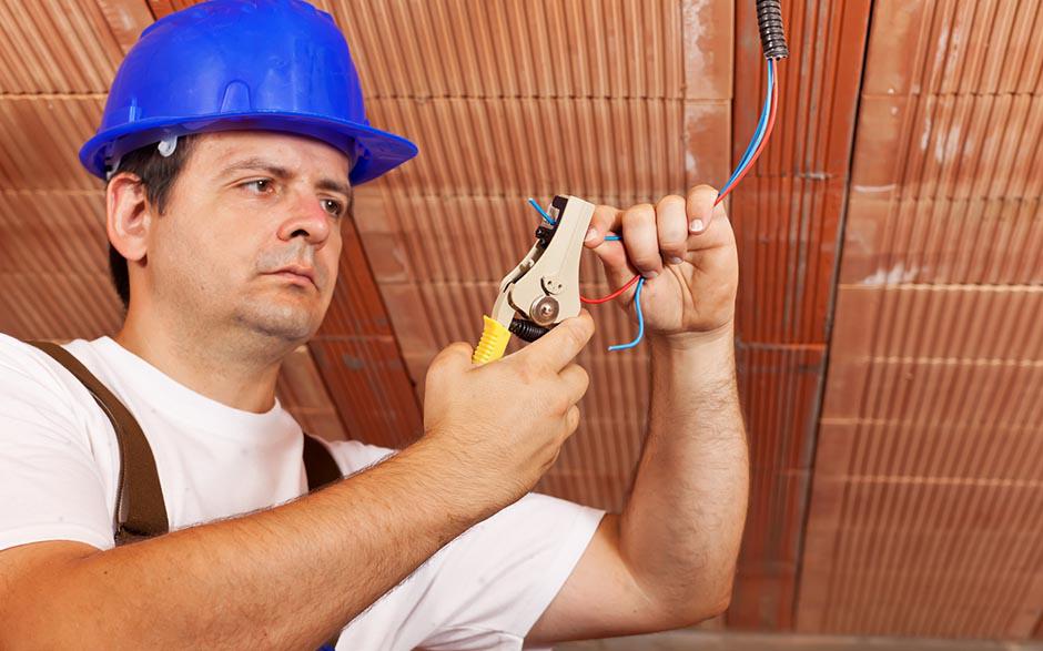 travail électricien Louveciennes